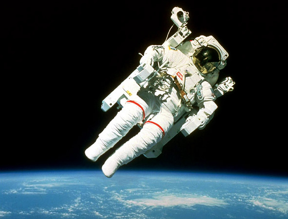 Image taken from the shuttle Challenger shows Capt. Bruce C. McCandless floating alone in space above a blue Earth while he was testing a nitrogen-propelled backpack designed to allow astronauts to fly around freely in space, February 1984. 

