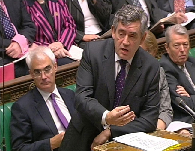 Prime Minister Gordon Brown of Britain addresses the House of Commons on the government sweeping plan to partly nationalize banks, October 8, 2008.