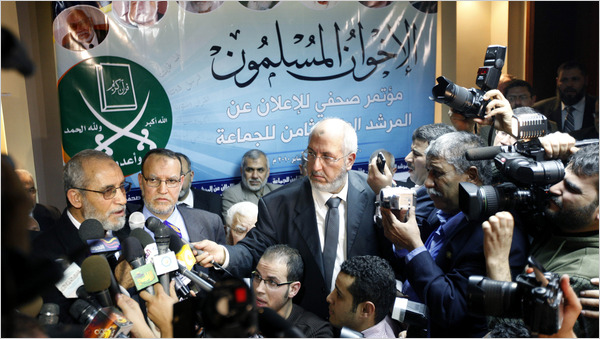 Leaders of the outlawed Muslim Brotherhood, Muhammad Badie and Esam al-Erian, declare the election of Badie as the gang new leader, Cairo, January 16, 2010..