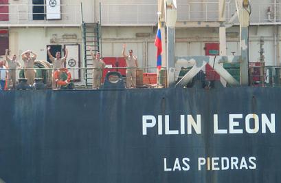 Oil tanker Pilin Leon striking for 12 days, Maraciabo Lake, Venezuela, December 13, 2002.