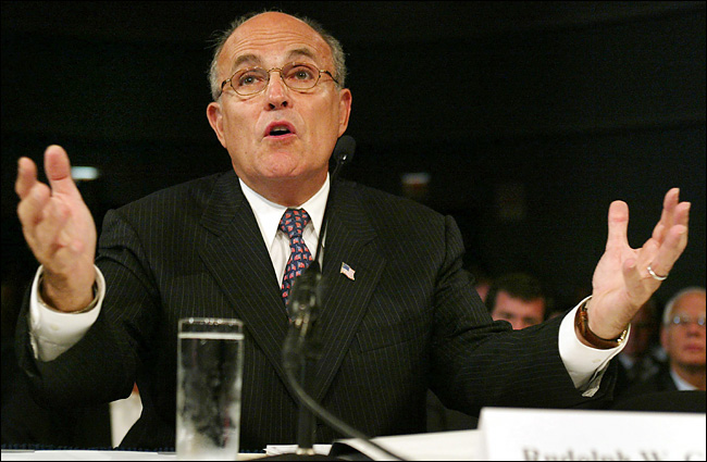 Former New York City mayor Rudolph W. Giuliani witnesses before the independent federal commission investigating the Sept. 11 attacks, May 19, 2004.