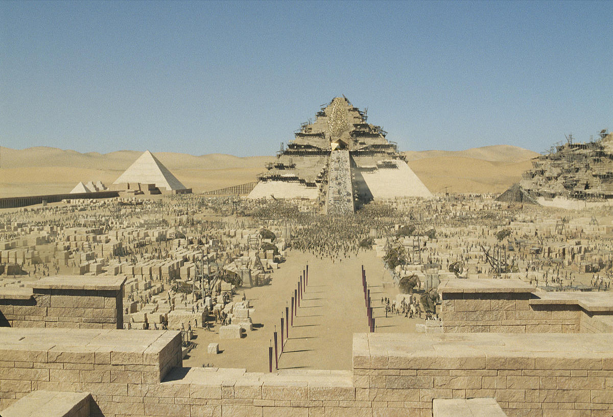 Pyramids under construction in 10,000 BC (2008).