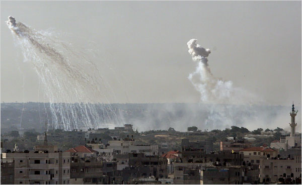 On the ninth day of Israel’s war against Gaza, Israel showers its cities with a new unidentified type of phosphorus bombs, January 4, 2009.