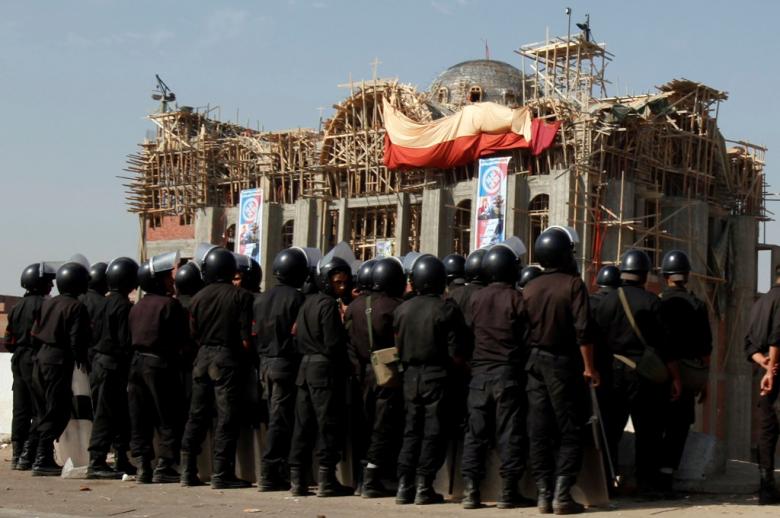 Security forces encircle the unlawful building of The Angel and the Virgin Church, Omraneya, Giza, Egypt, November 24, 2010.