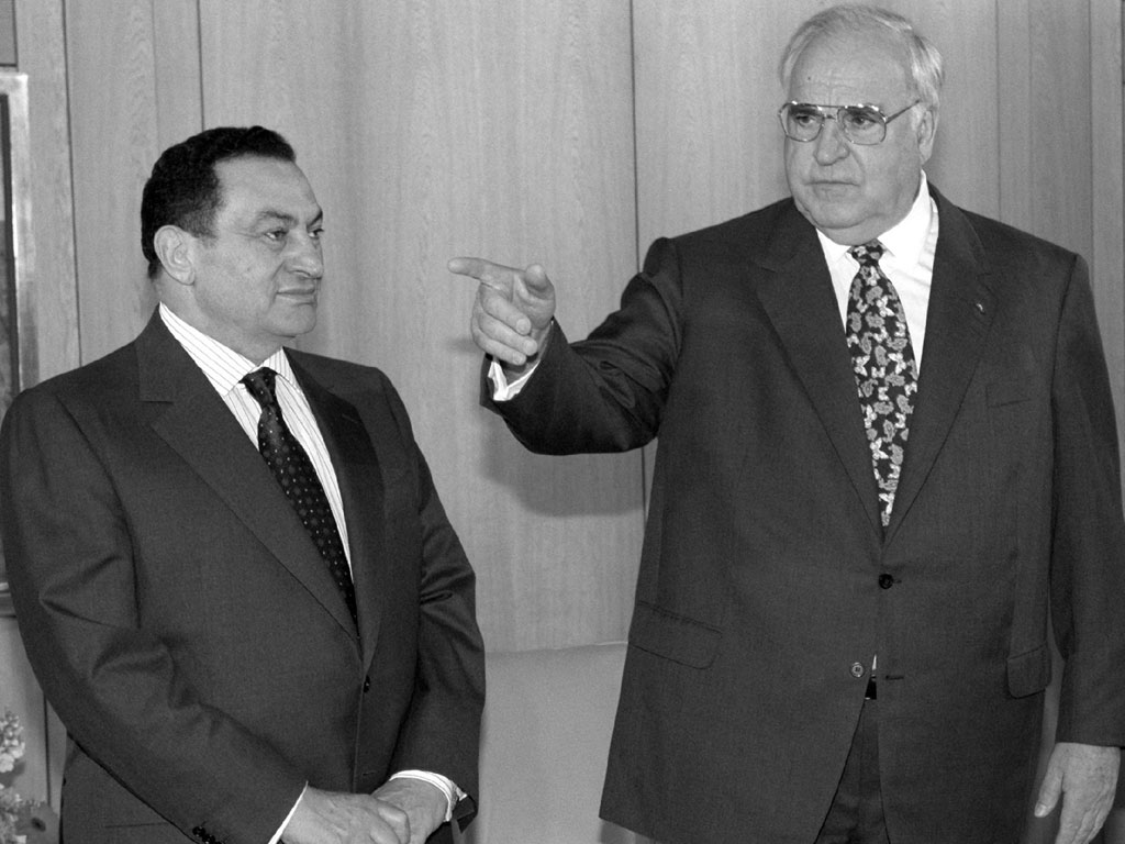 President Hosni Mubarak of Egypt and Chancellor Helmut Kohl of Germany, 1997.